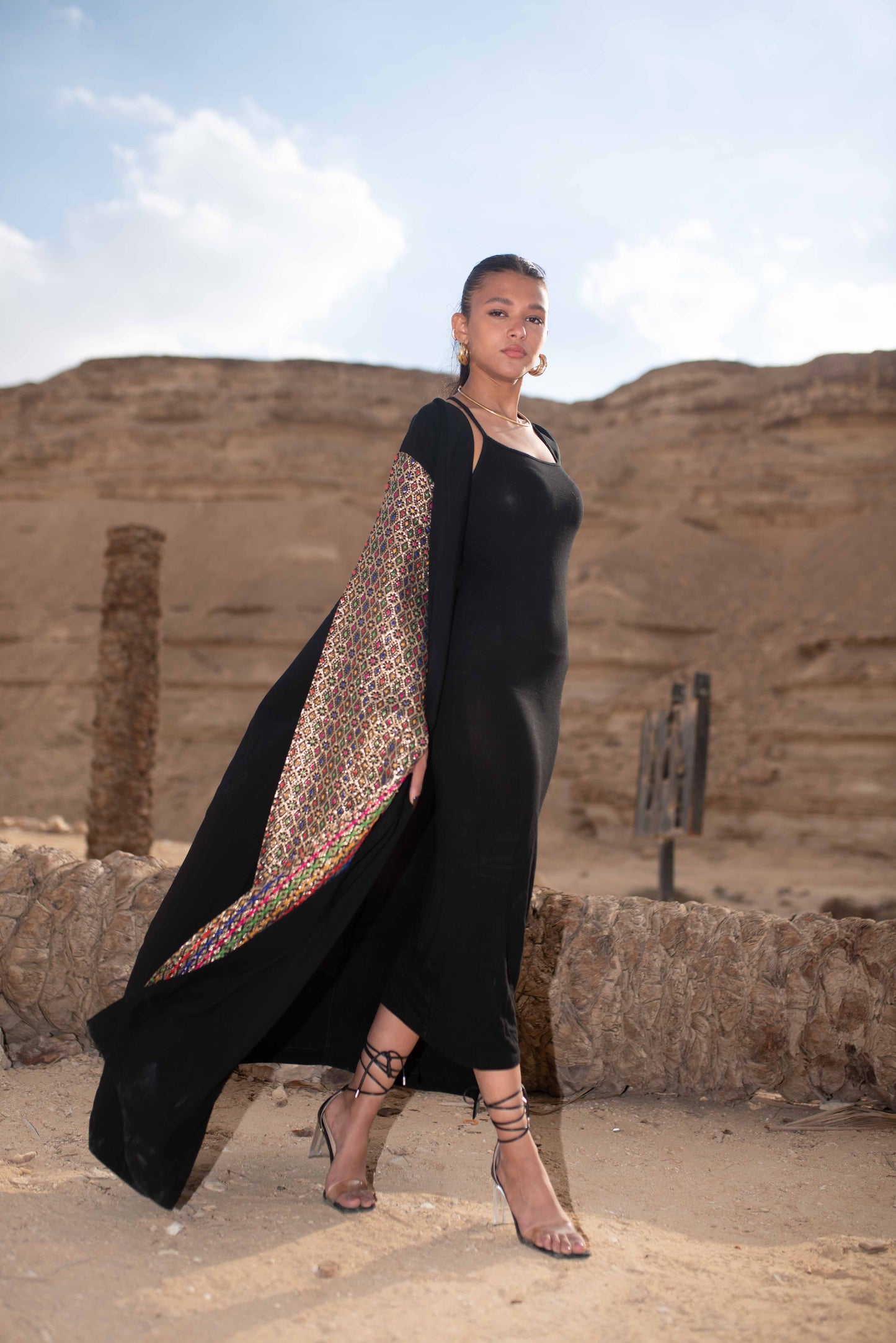 DIRA INDIAN KAFTAN IN BLACK