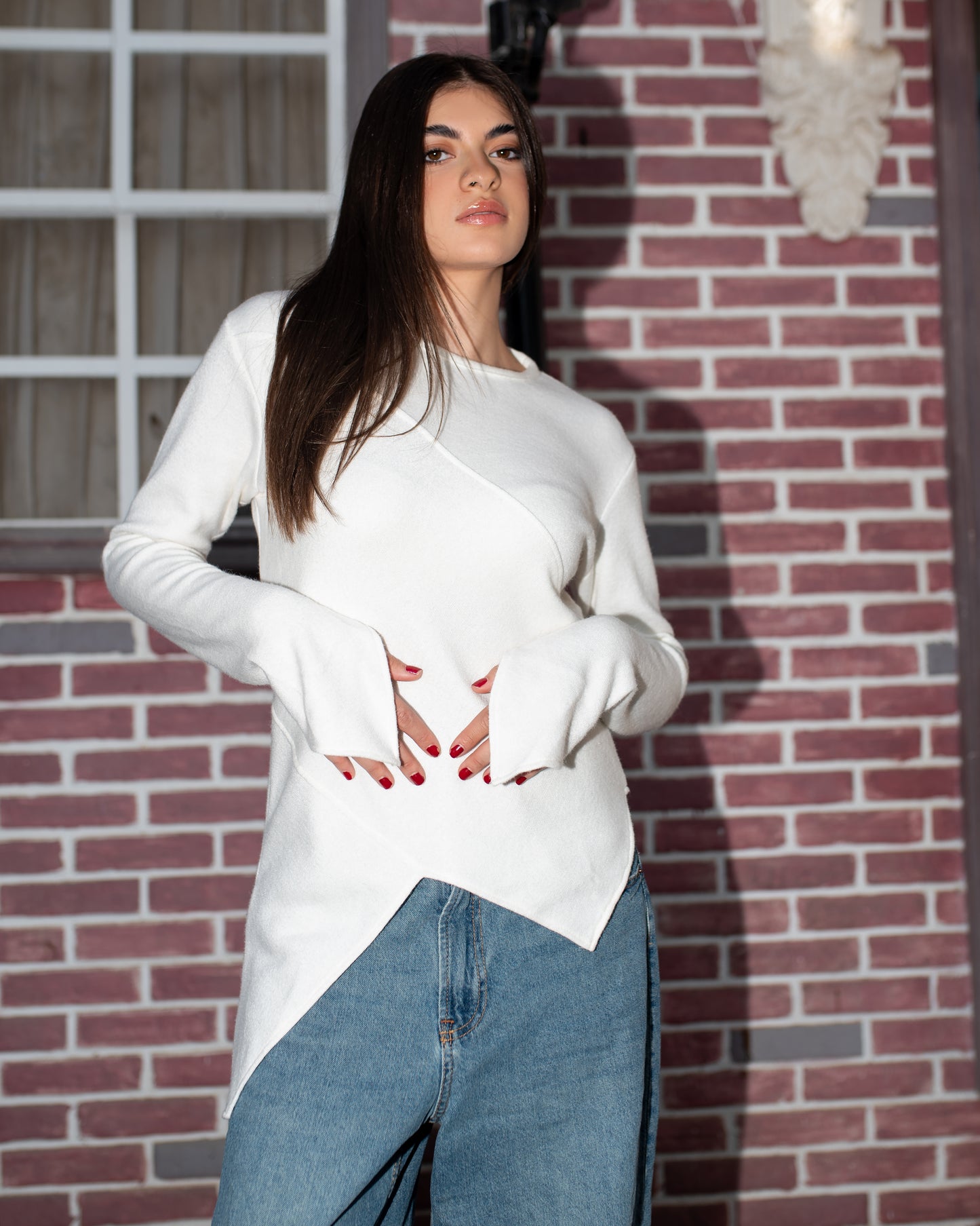 UNSYMMETRICAL TOP IN WHITE